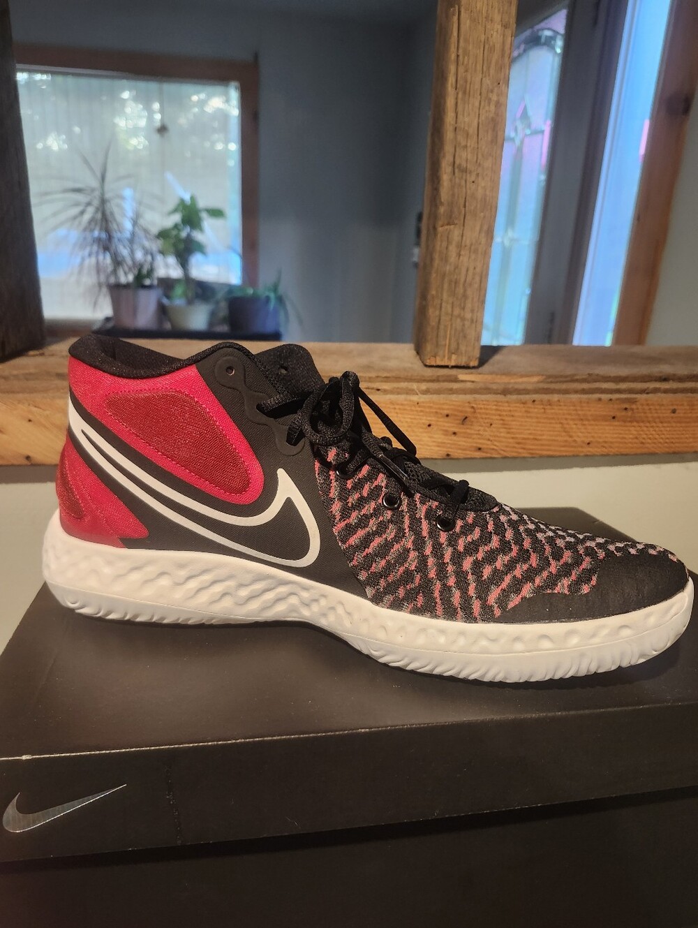 Mens Size 15 KD Trey 5 VIII  Black/White/University Red